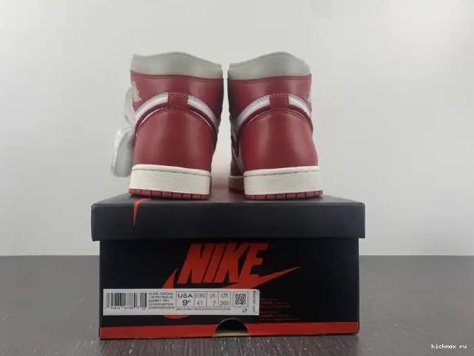 Cheap Kickmax High 1 (W) OG Chenille Newstalgia DJ4891-061 Jordan 0605
